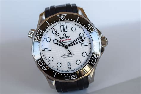 omega seamaster chronometer white dial